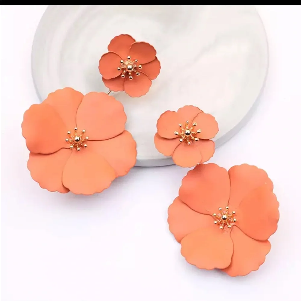 Anthro Blossom Earrings in Coral - Picture 2 of 2